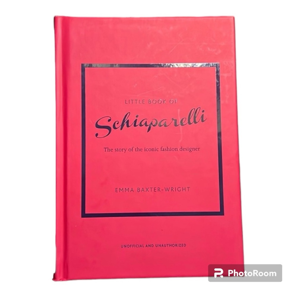 NWT Little Guide to Style Schiaparelli